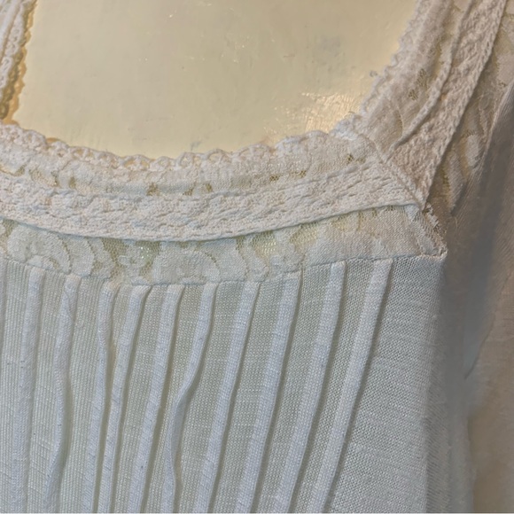 American Rag Cie Off White Pleated Sweater Hi Lo Flowy 1X Lace Details - Picture 10 of 14